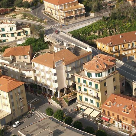 Hotel Galleano Laigueglia Exteriör bild