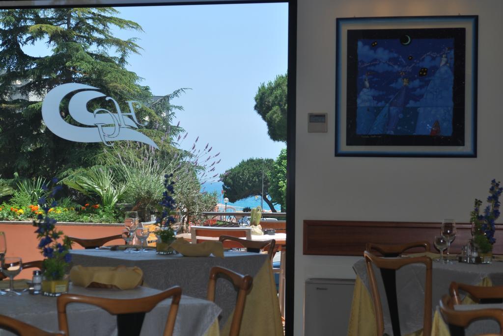 Hotel Galleano Laigueglia Exteriör bild